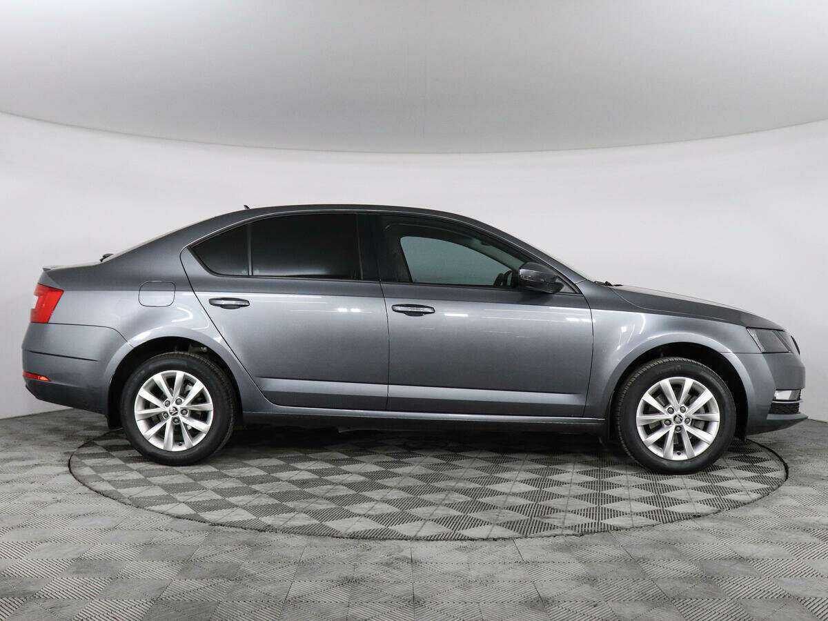 Skoda Octavia с пробегом — 2018 год. Фото: #3