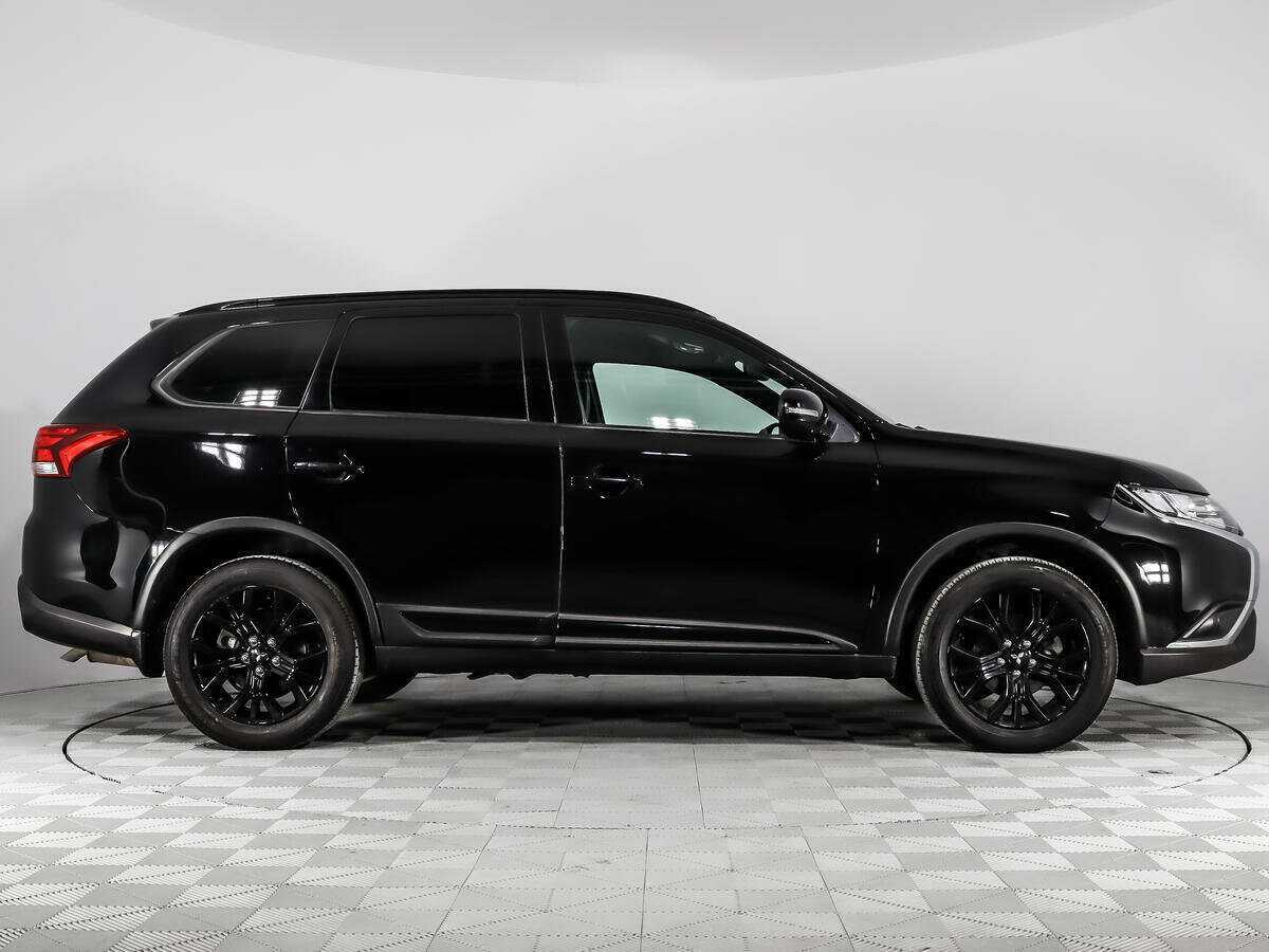 Mitsubishi Outlander с пробегом — 2021 год. Фото: #3