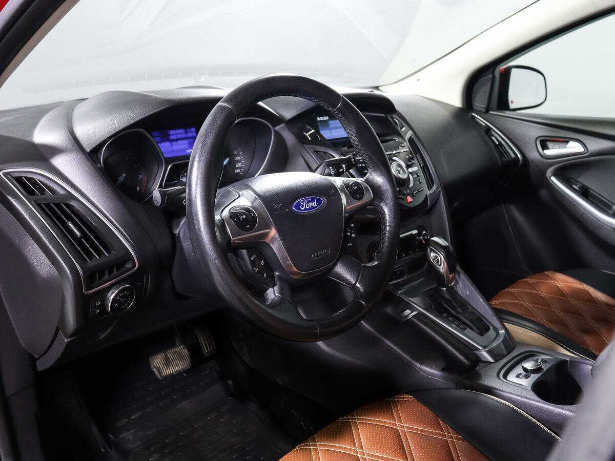 Ford Focus с пробегом — 2012 год. Фото: #13