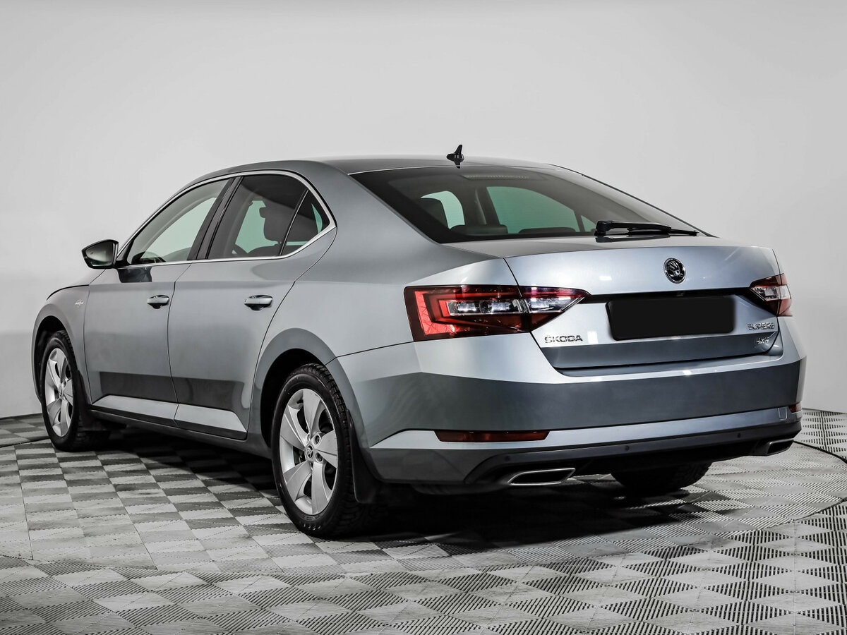 Skoda Superb с пробегом — 2016 год. Фото: #4