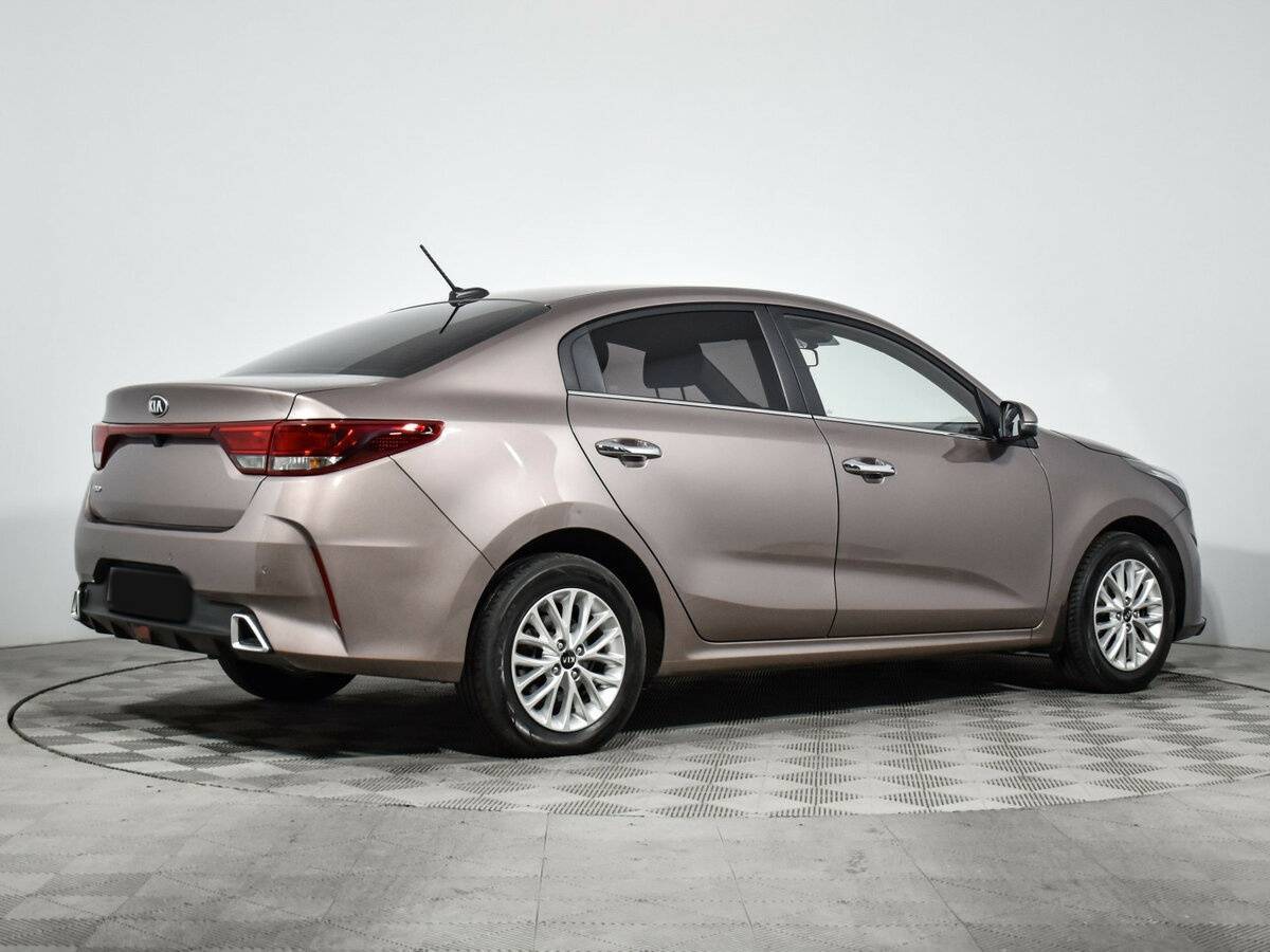 Kia Rio с пробегом — 2020 год. Фото: #3