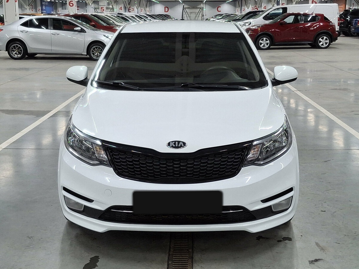 Kia Rio с пробегом — 2017 год. Фото: #1