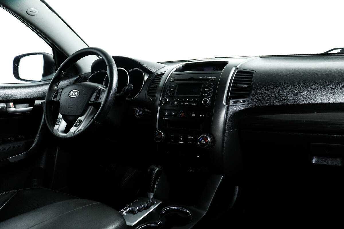 Kia Sorento с пробегом — 2012 год. Фото: #8