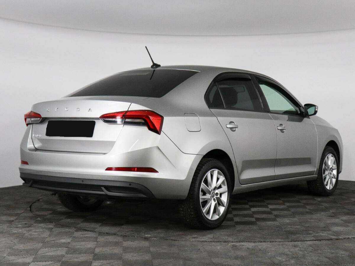 Skoda Rapid с пробегом — 2021 год. Фото: #4