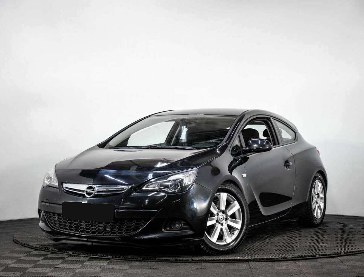 Opel Astra с пробегом — 2013 год. Фото: #0