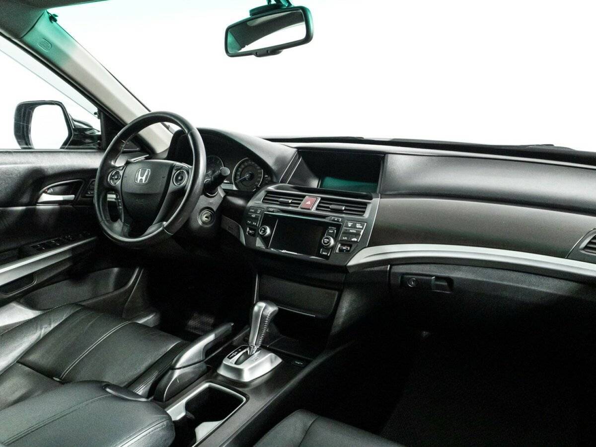 Honda Crosstour с пробегом — 2013 год. Фото: #7
