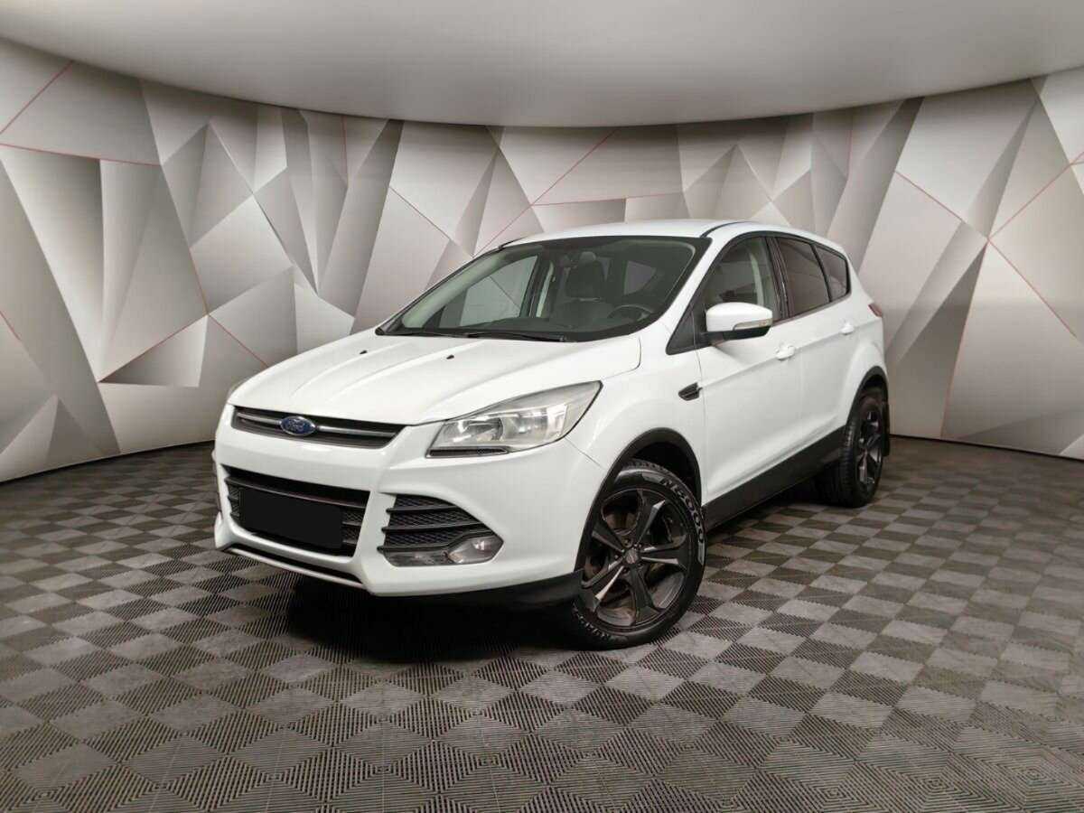 Ford Kuga с пробегом — 2015 год. Фото: #0