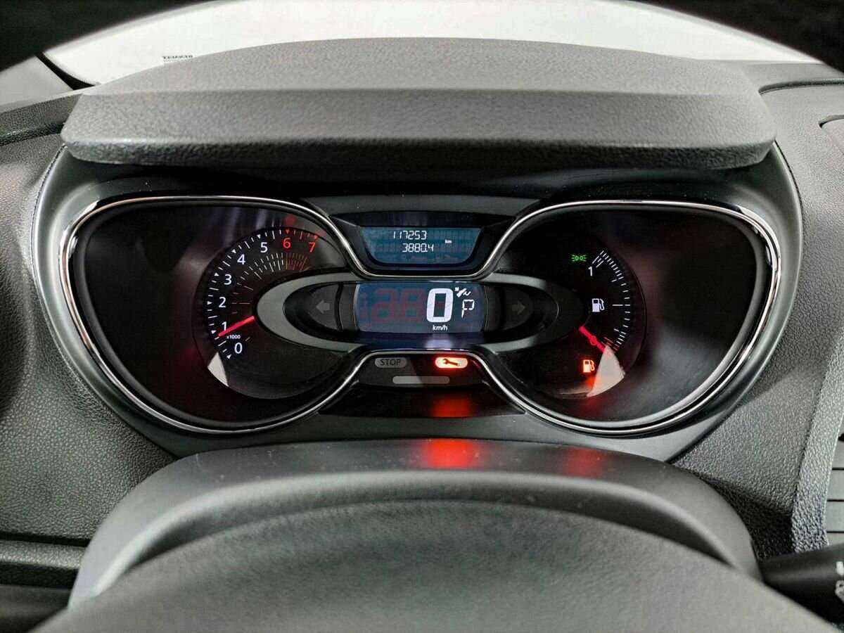 Renault Kaptur с пробегом — 2017 год. Фото: #10