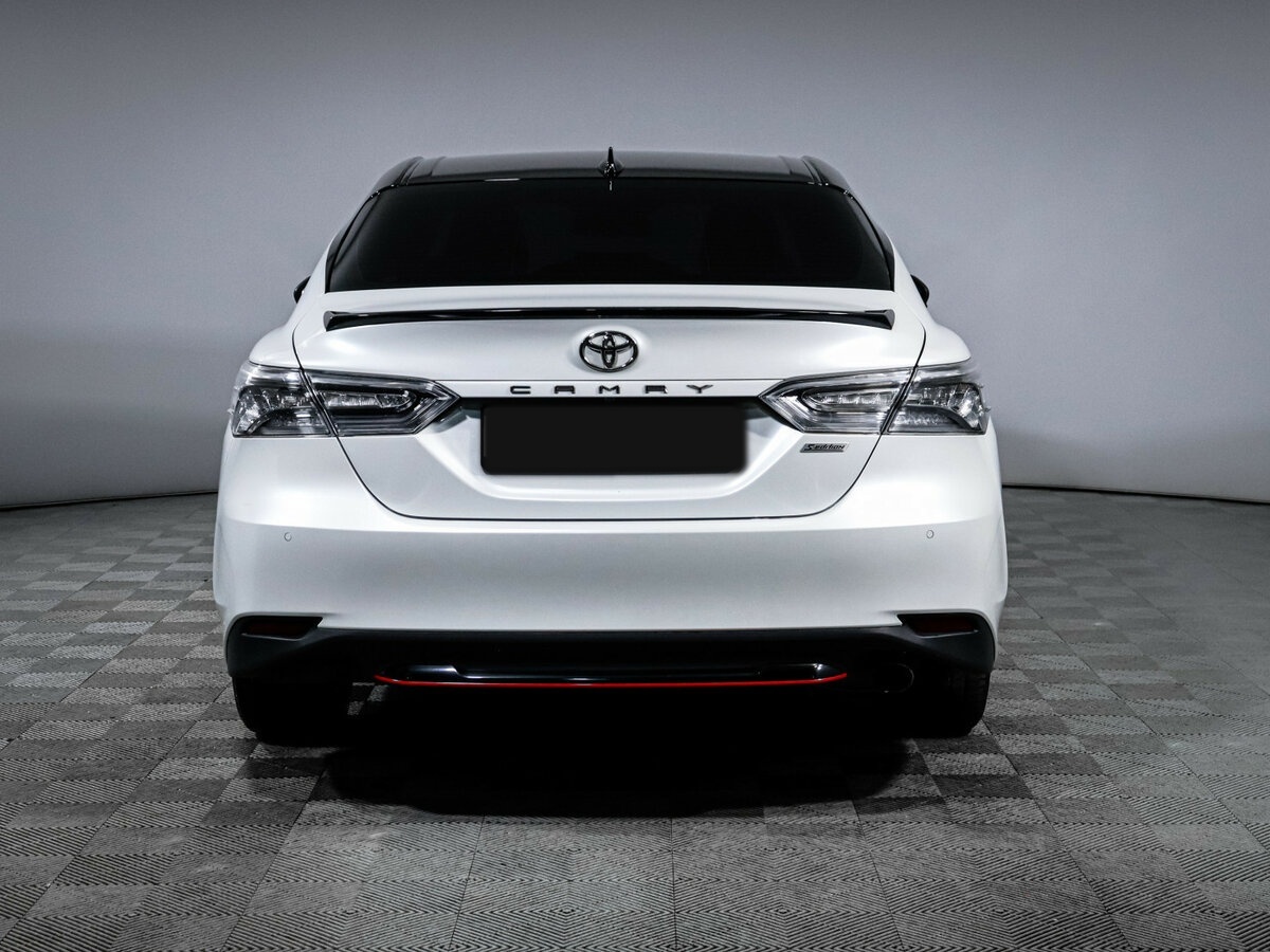 Toyota Camry с пробегом — 2020 год. Фото: #5