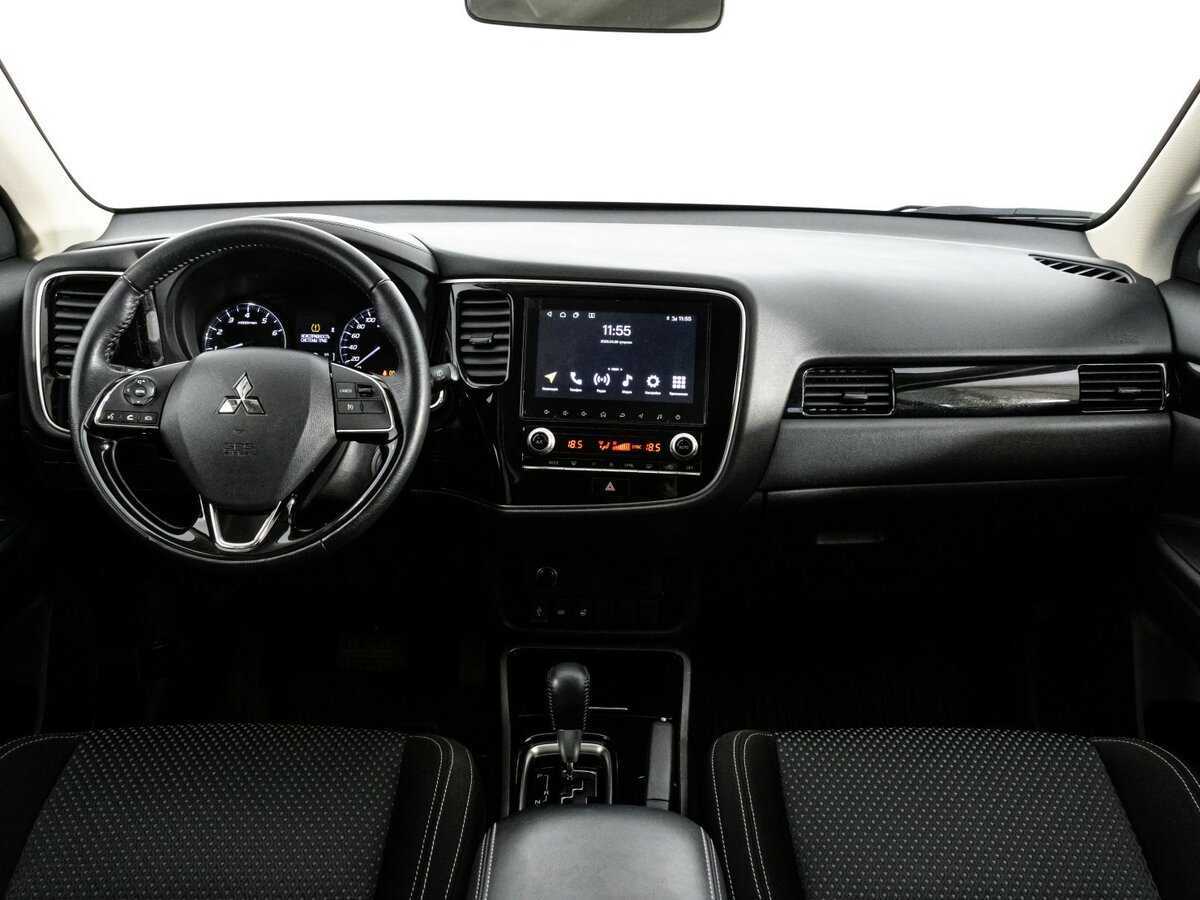 Mitsubishi Outlander с пробегом — 2021 год. Фото: #7