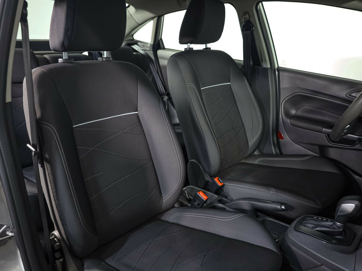 Ford Fiesta с пробегом — 2016 год. Фото: #17