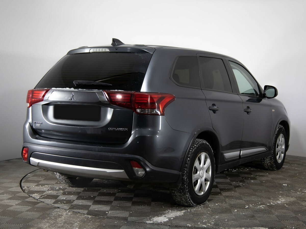 Mitsubishi Outlander с пробегом — 2018 год. Фото: #3