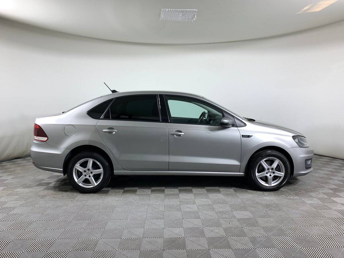 Volkswagen Polo с пробегом — 2019 год. Фото: #3