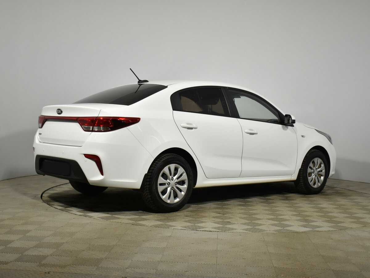 Kia Rio с пробегом — 2017 год. Фото: #4