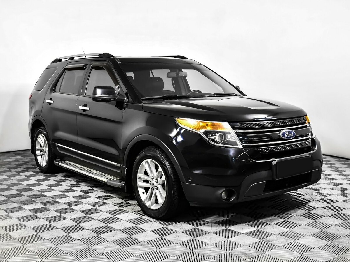 Ford Explorer с пробегом — 2013 год. Фото: #2