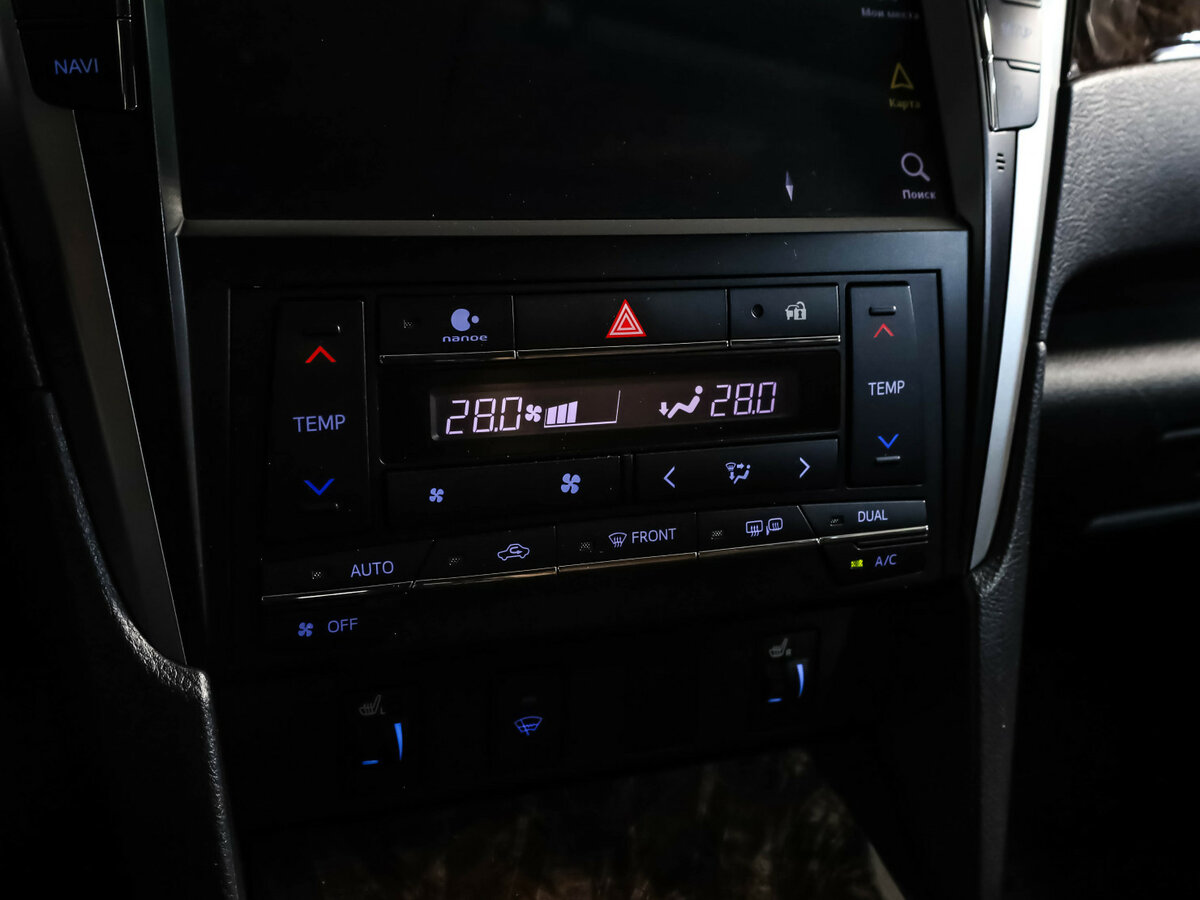 Toyota Camry с пробегом — 2016 год. Фото: #12