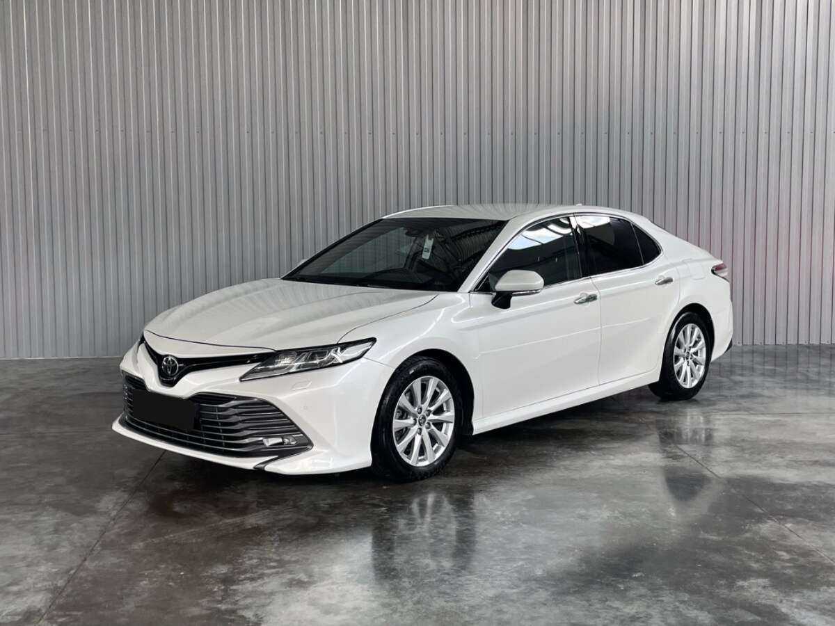 Toyota Camry с пробегом — 2018 год. Фото: #0
