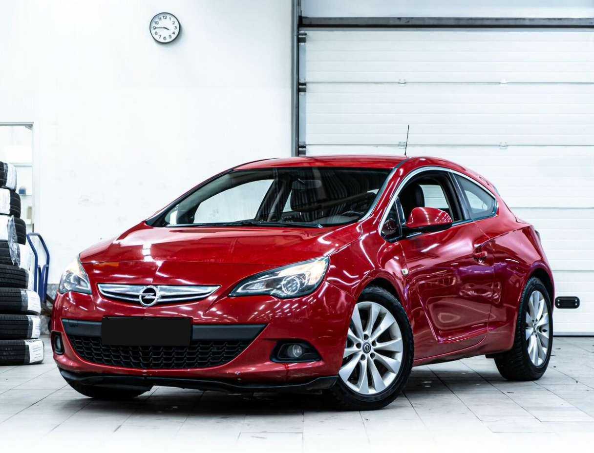 Opel Astra с пробегом — 2012 год. Посмотреть фото