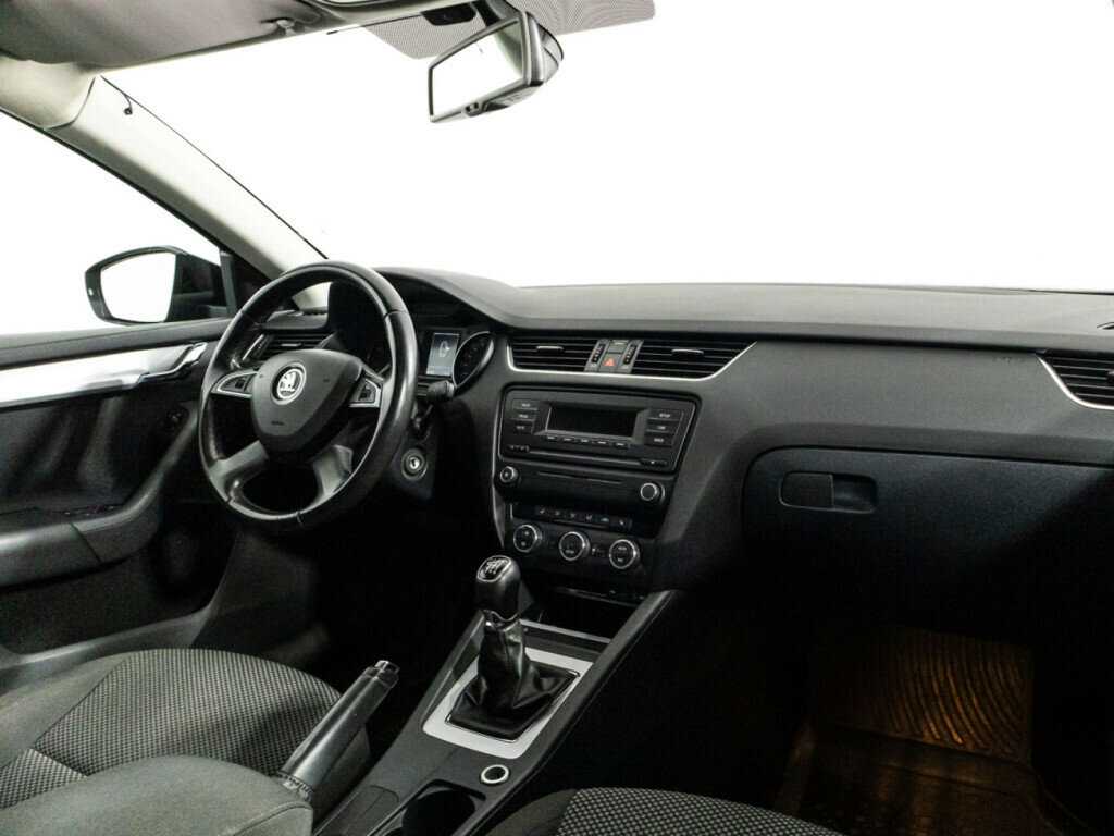 Skoda Octavia с пробегом — 2013 год. Фото: #8