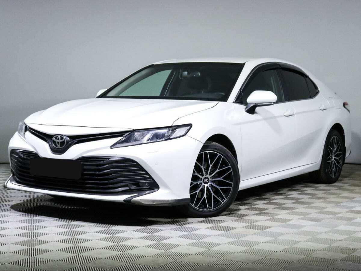 Toyota Camry с пробегом — 2020 год. Фото: #0