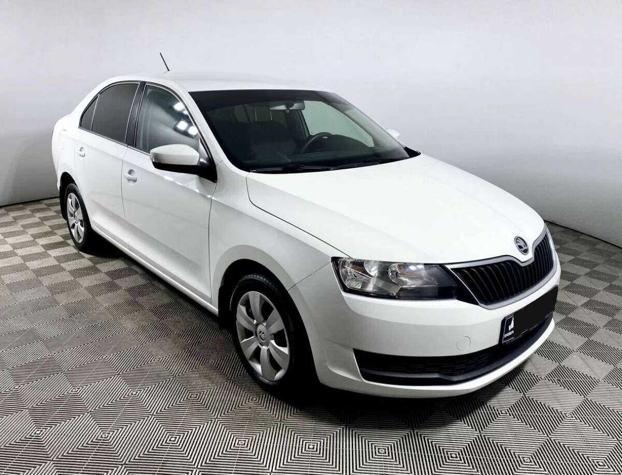 Skoda Rapid с пробегом — 2018 год. Фото: #3