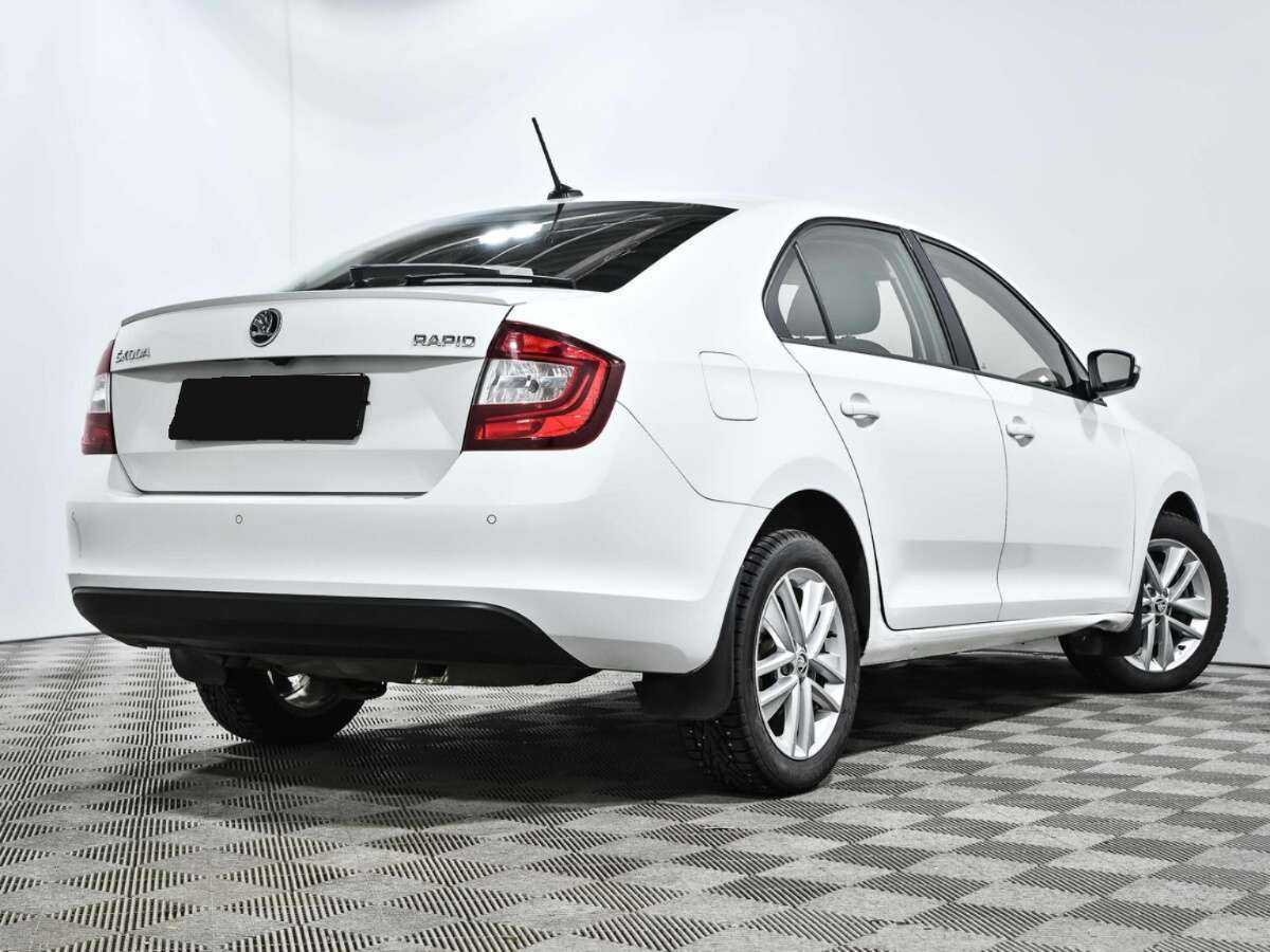 Skoda Rapid с пробегом — 2019 год. Фото: #3