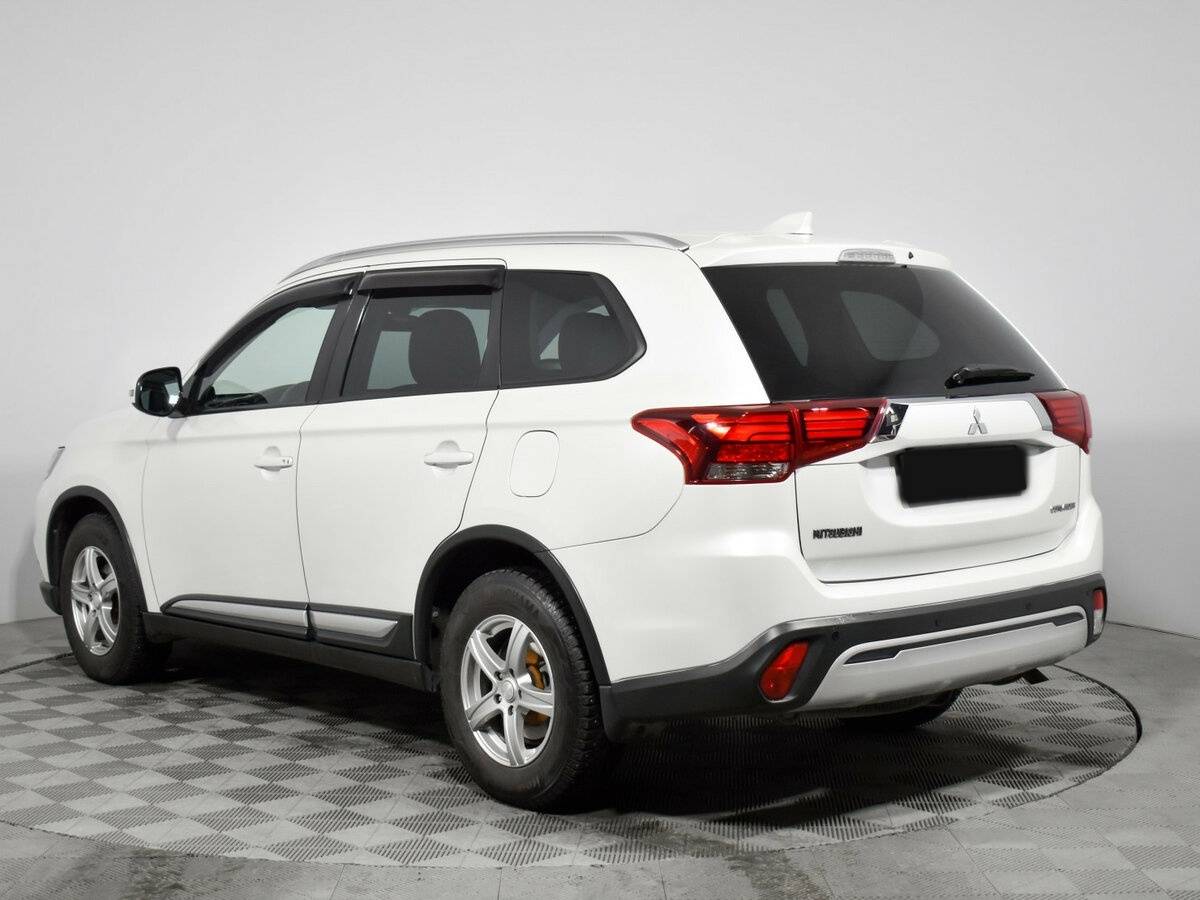 Mitsubishi Outlander с пробегом — 2019 год. Фото: #5