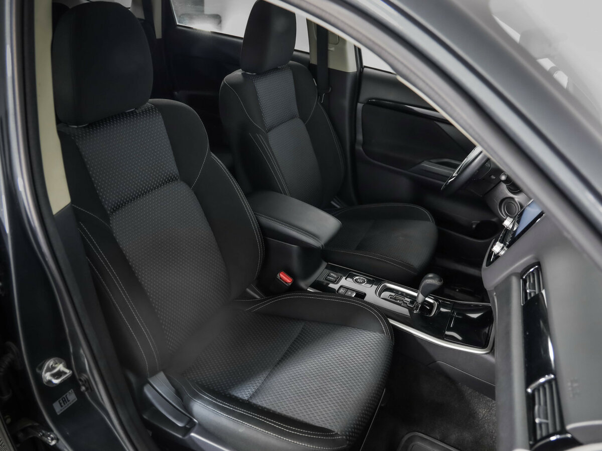 Mitsubishi Outlander с пробегом — 2021 год. Фото: #23