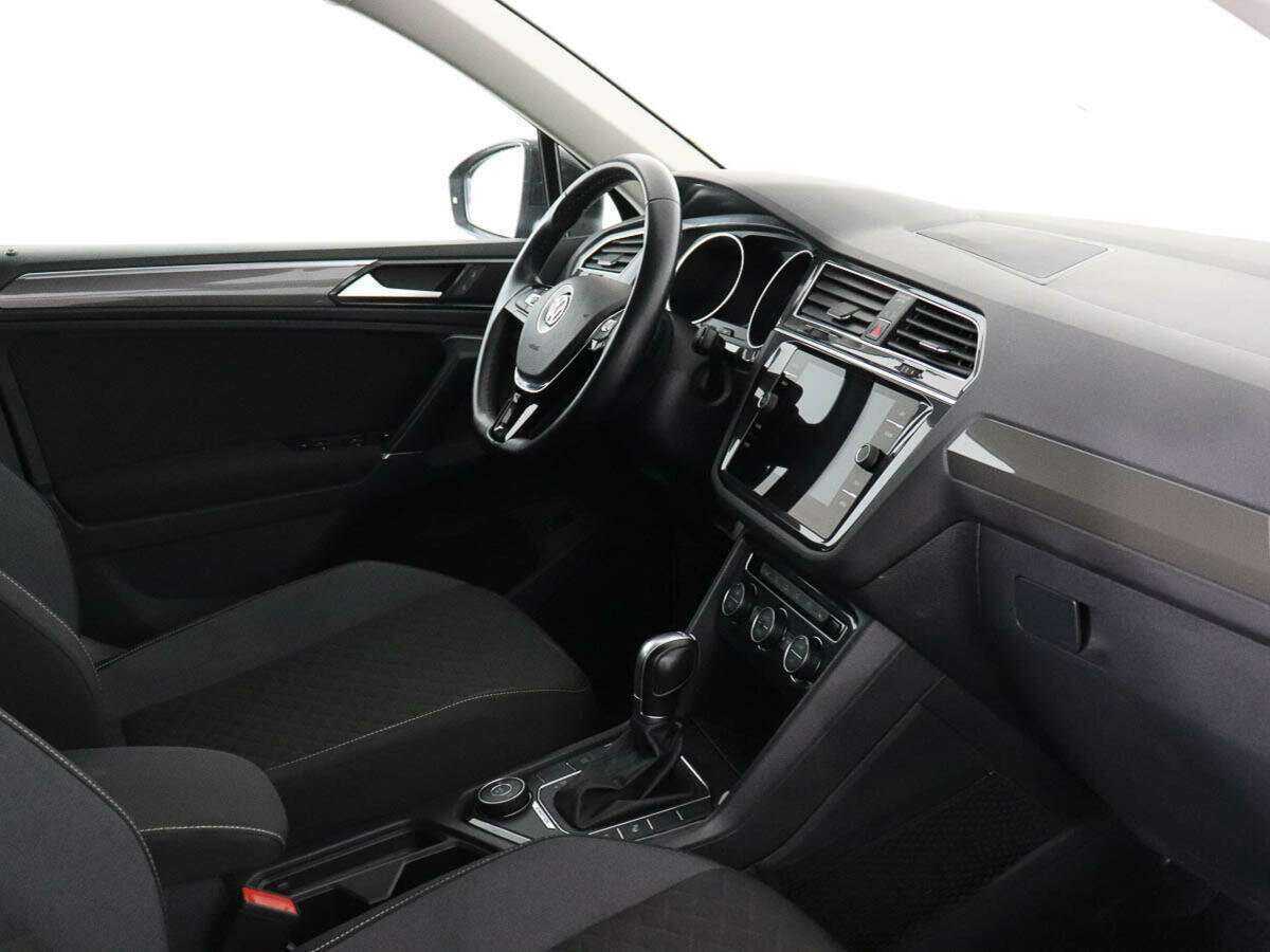 Volkswagen Tiguan с пробегом — 2018 год. Фото: #6