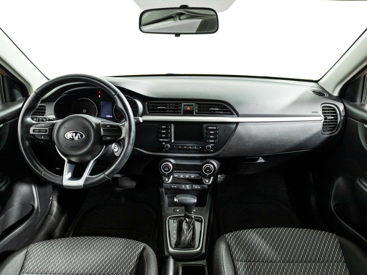 Kia Rio с пробегом — 2017 год. Фото: #12
