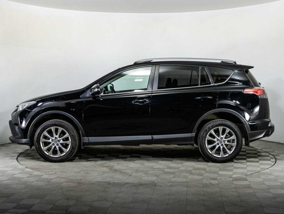 Toyota RAV4 с пробегом — 2016 год. Фото: #7