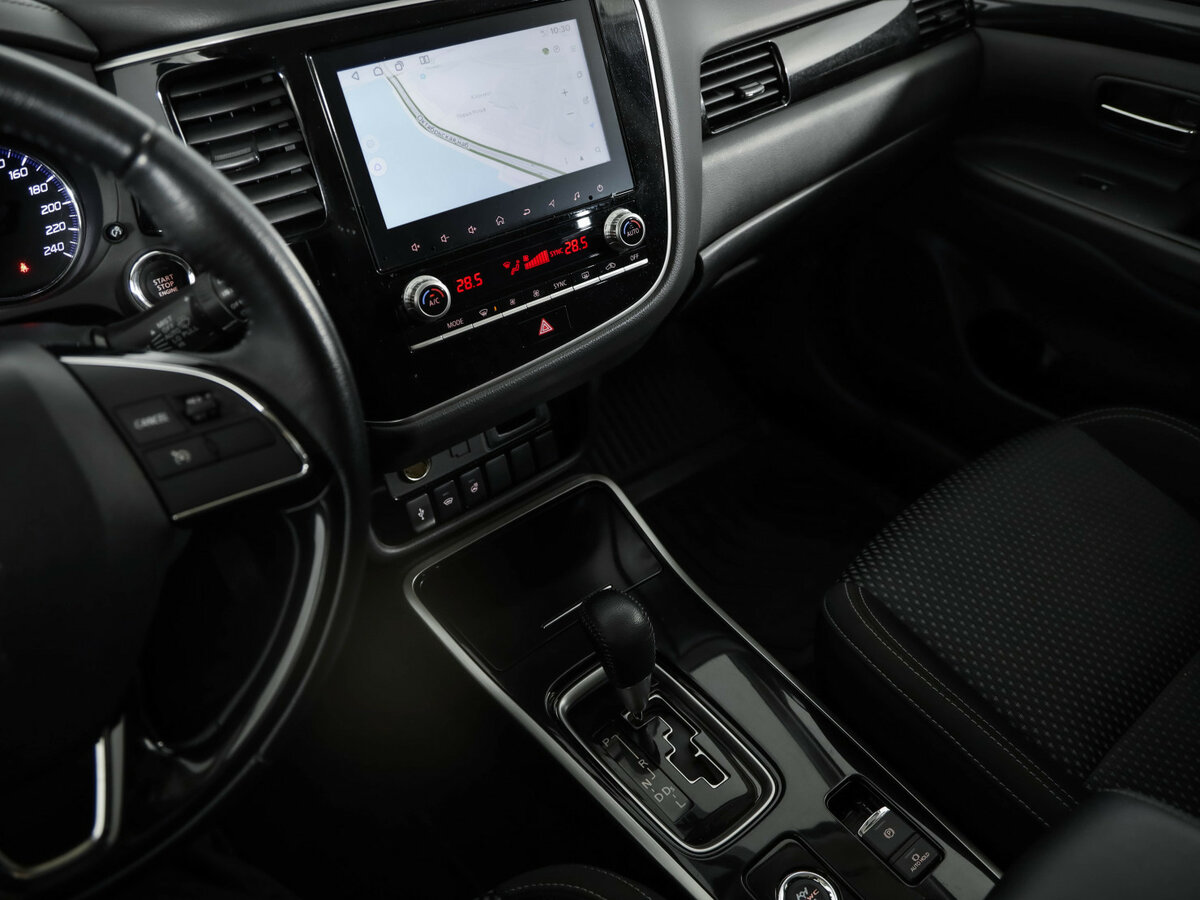 Mitsubishi Outlander с пробегом — 2021 год. Фото: #20