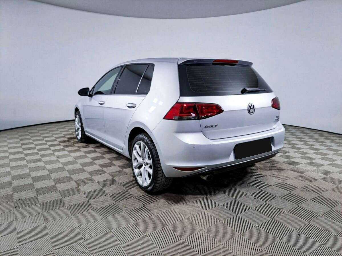 Volkswagen Golf с пробегом — 2013 год. Фото: #6