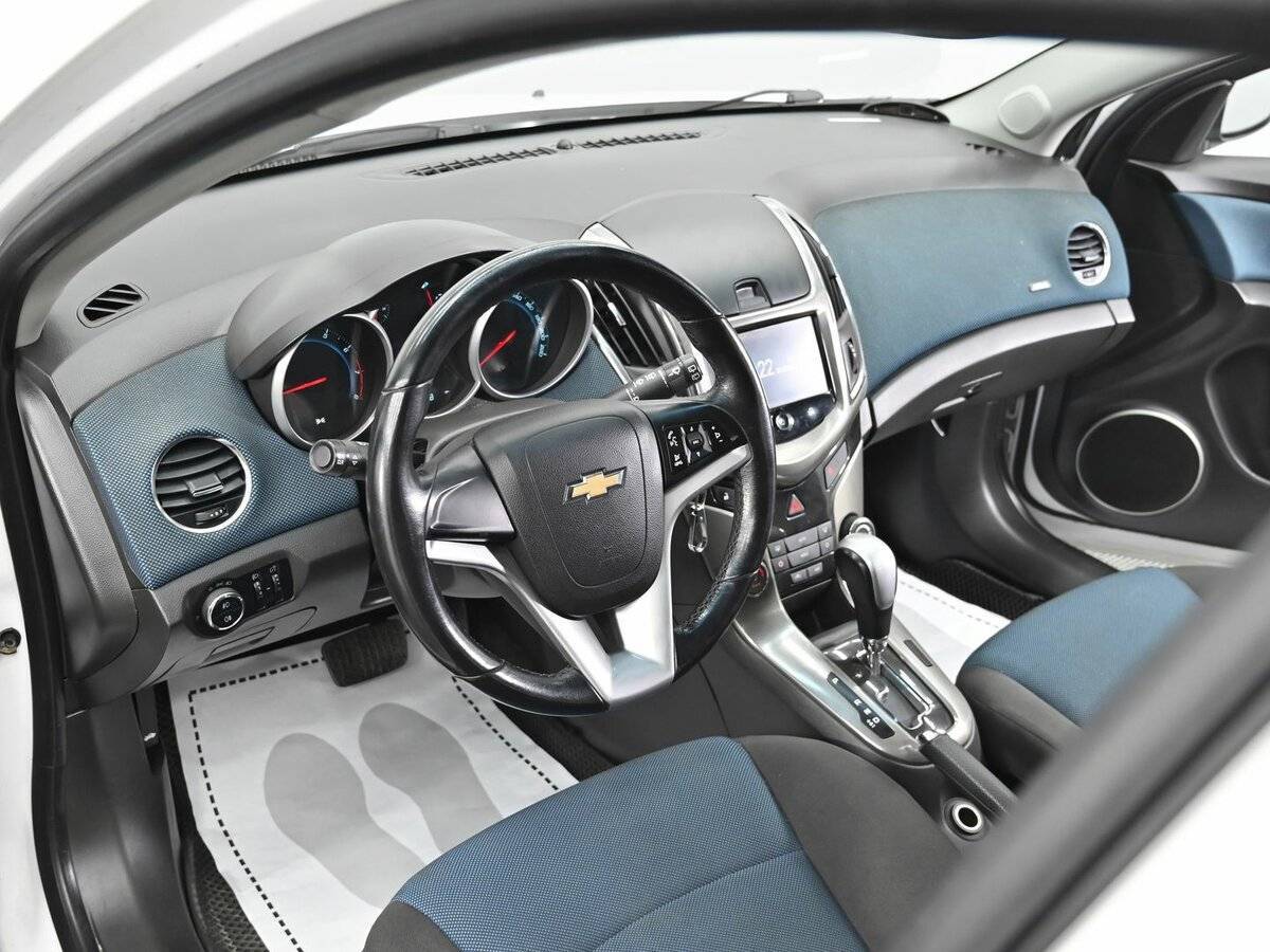 Chevrolet Cruze с пробегом — 2013 год. Фото: #7