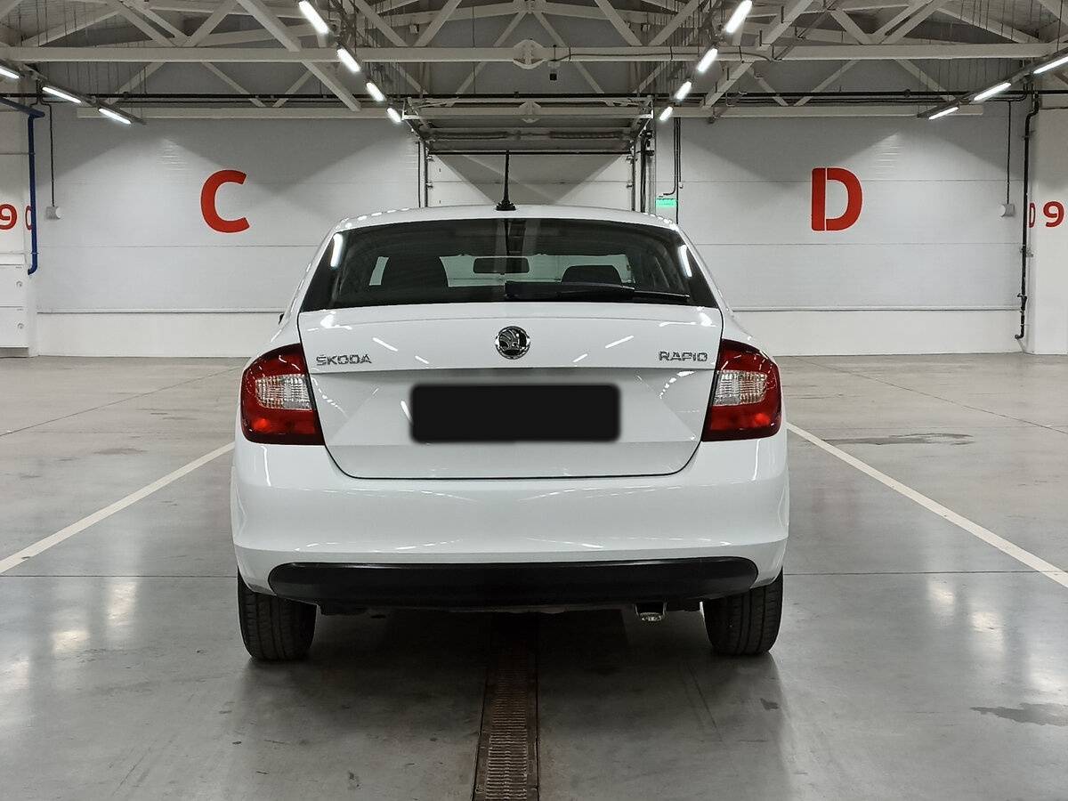 Skoda Rapid с пробегом — 2019 год. Фото: #5