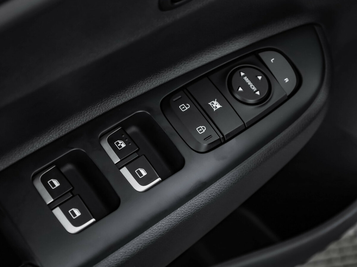 Kia Rio с пробегом — 2020 год. Фото: #23