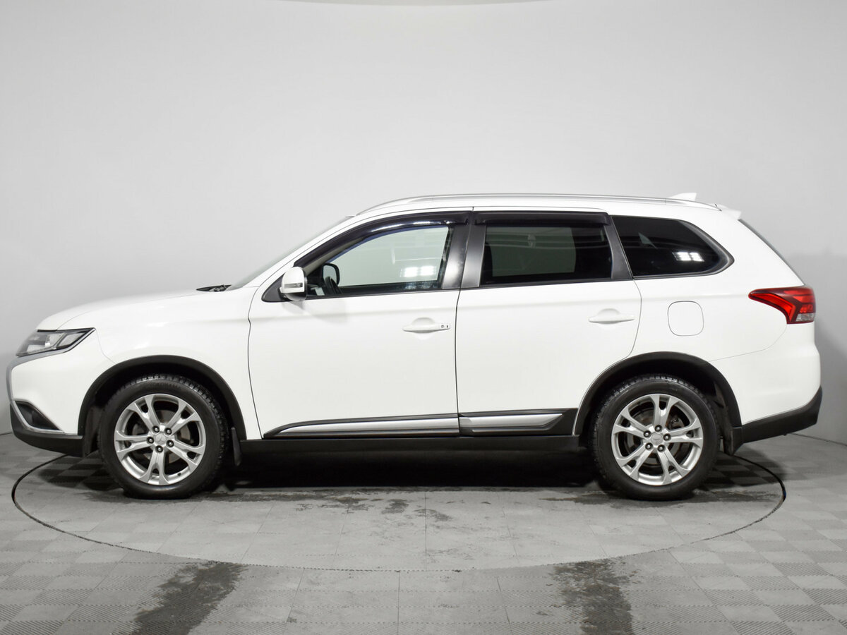 Mitsubishi Outlander с пробегом — 2020 год. Фото: #7
