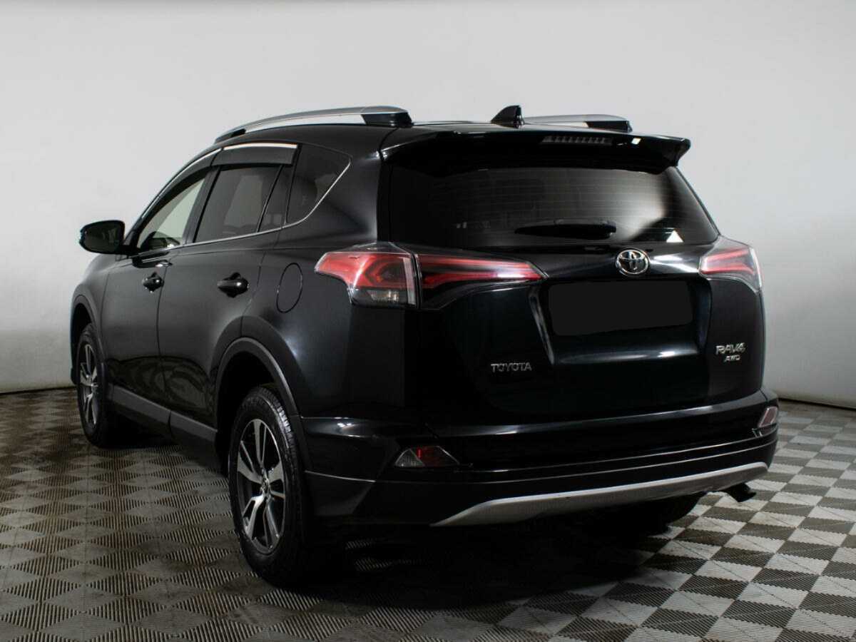 Toyota RAV4 с пробегом — 2016 год. Фото: #5