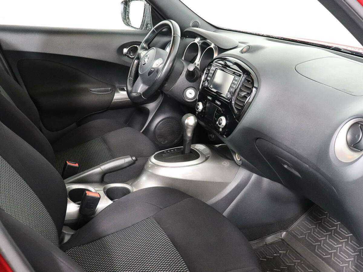 Nissan Juke с пробегом — 2015 год. Фото: #6