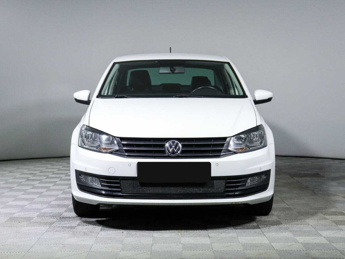 Volkswagen Polo с пробегом — 2018 год. Фото: #1