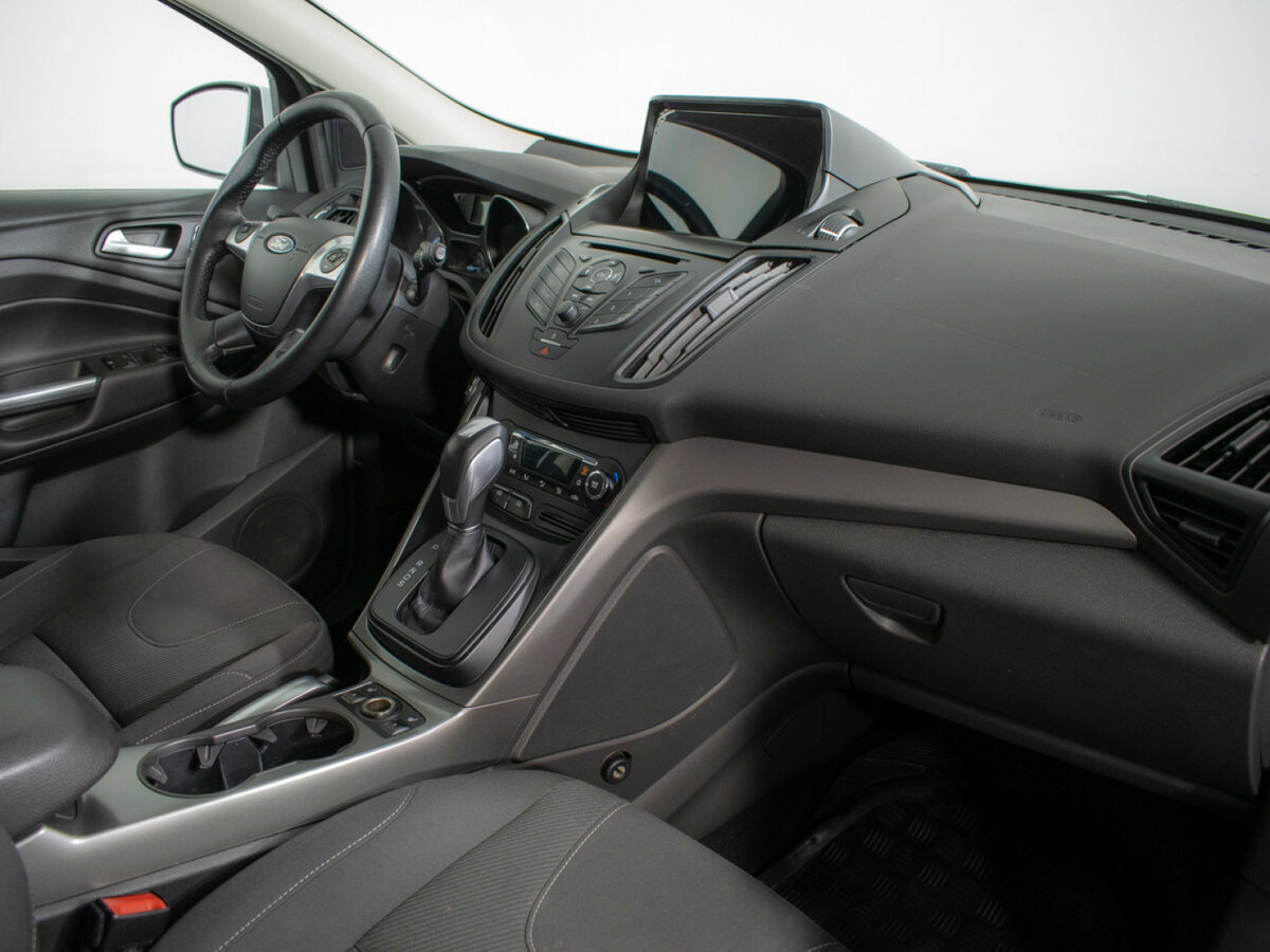 Ford Kuga с пробегом — 2014 год. Фото: #6