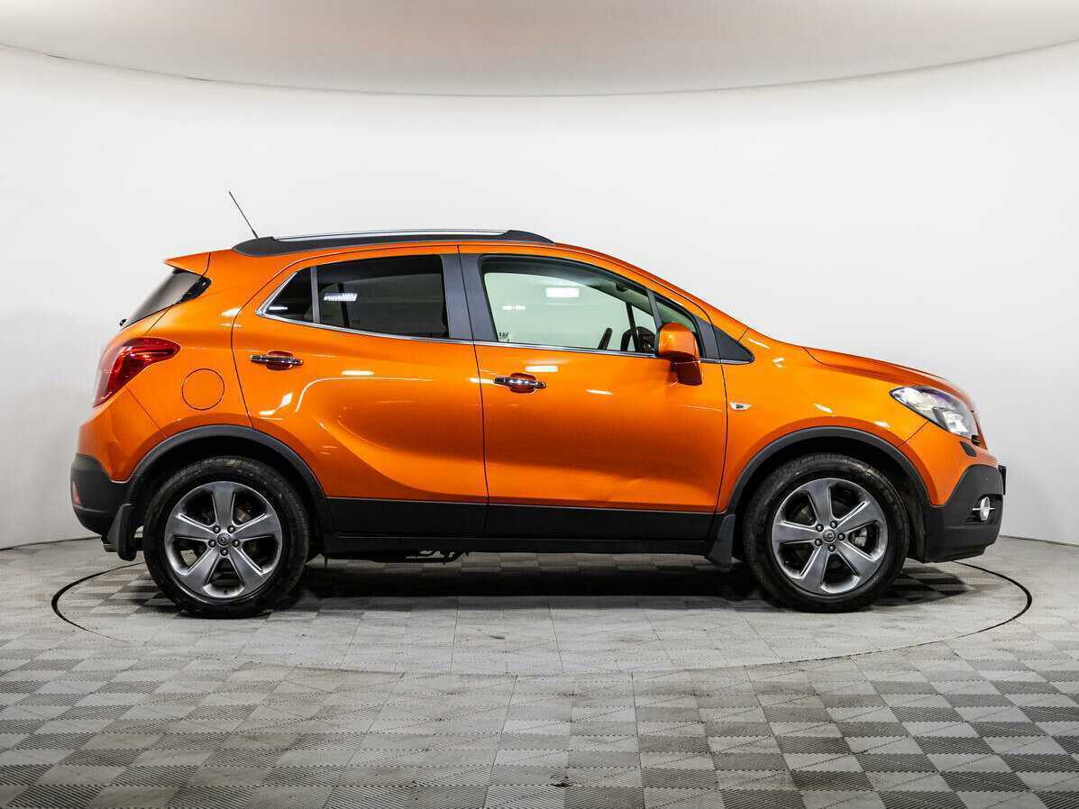 Opel Mokka с пробегом — 2013 год. Фото: #2