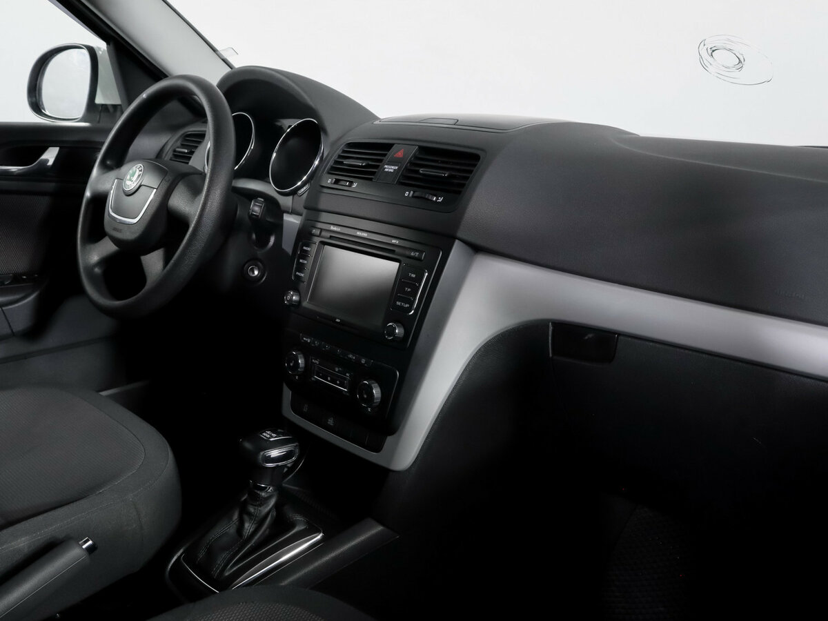 Skoda Yeti с пробегом — 2012 год. Фото: #6