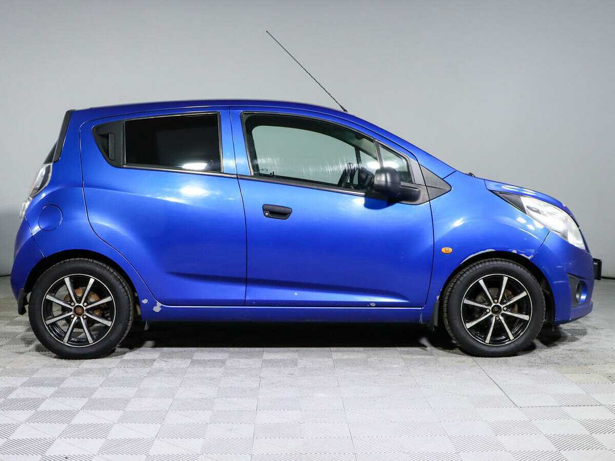 Chevrolet Spark с пробегом — 2012 год. Фото: #3