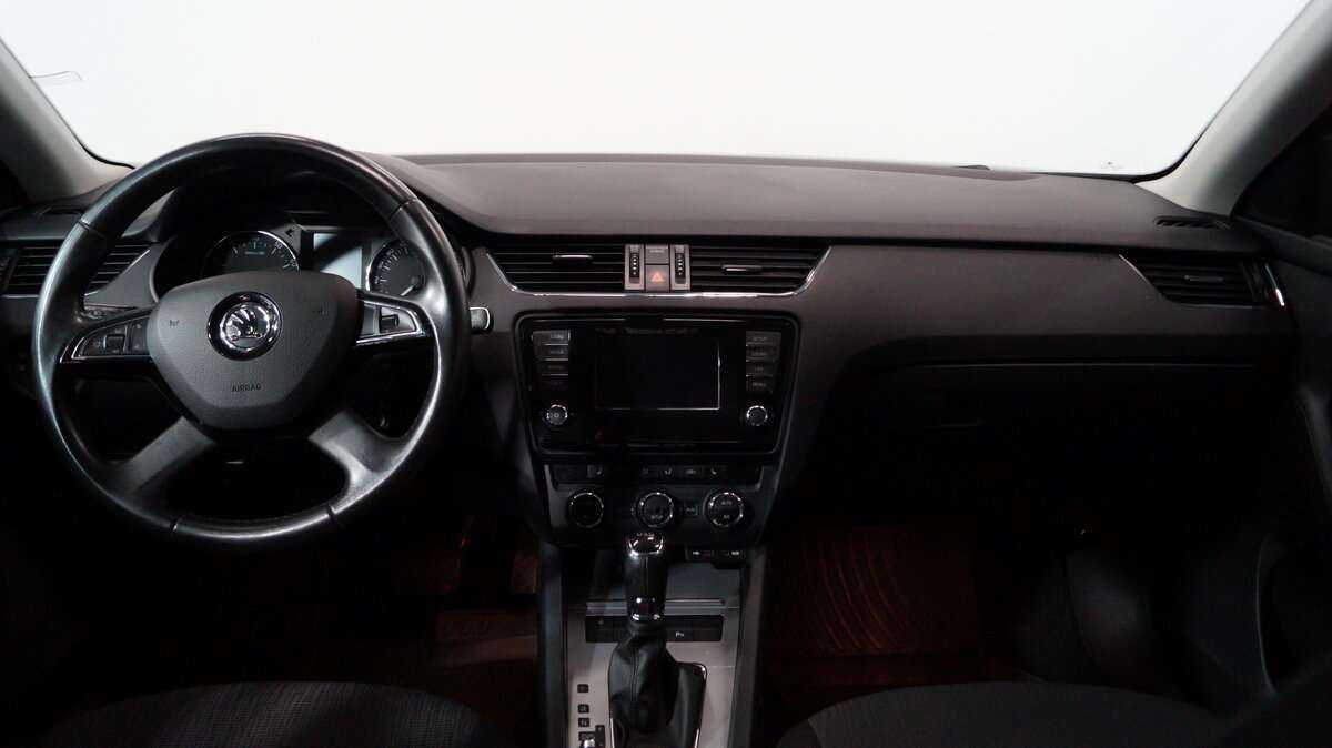 Skoda Octavia с пробегом — 2014 год. Фото: #13