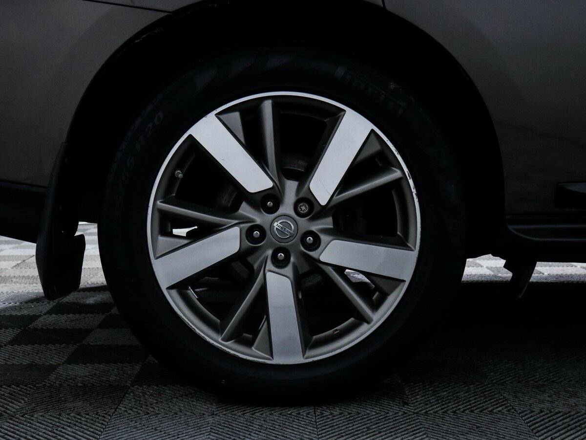 Nissan Pathfinder с пробегом — 2015 год. Фото: #12