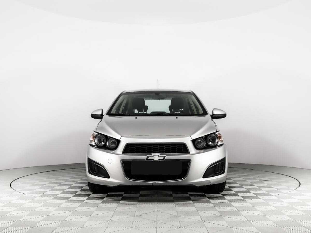 Chevrolet Aveo с пробегом — 2014 год. Фото: #1