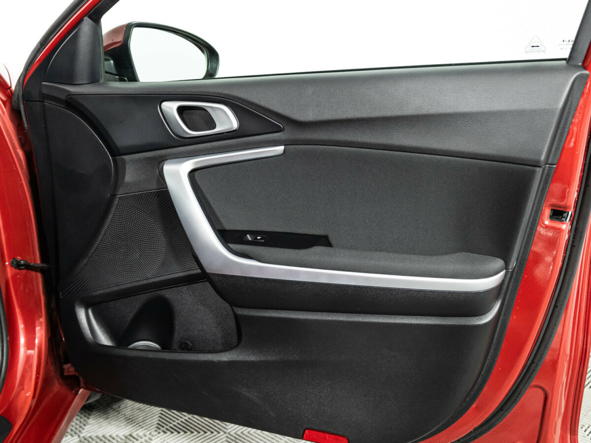 Kia Ceed с пробегом — 2022 год. Фото: #25