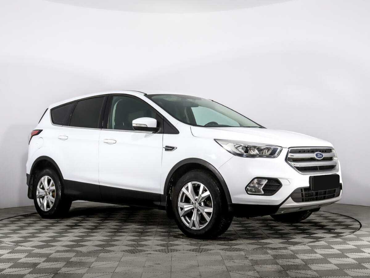 Ford Kuga с пробегом — 2018 год. Фото: #2