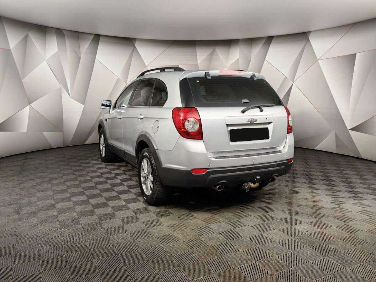 Chevrolet Captiva с пробегом — 2013 год. Фото: #3